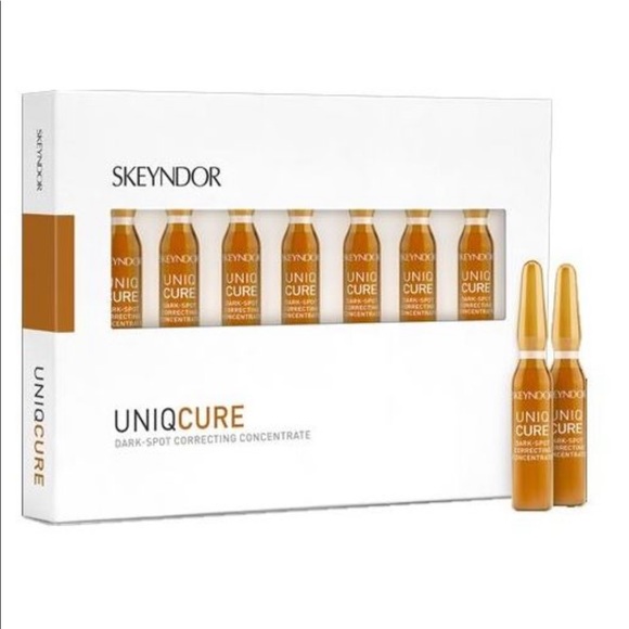 Dark Spot Correcting Serum - Picture 1 of 4